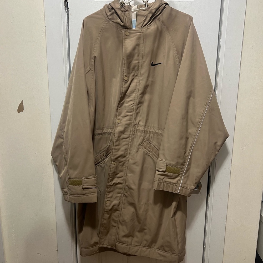Nike Men's Beige Raincoat
